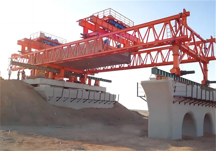 180ton Beam Launcher Crane (4)